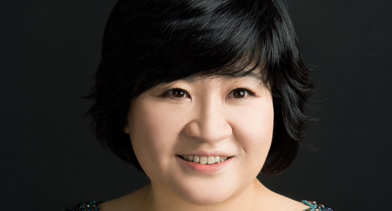 Vielfache Preisträgerin Jin Kim aus Chorea an der Rieger-Orgel